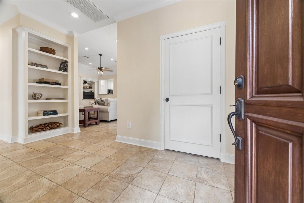 Photo of 9608 Bayou Brook Street, Houston, TX 77063 (MLS # 14343116)