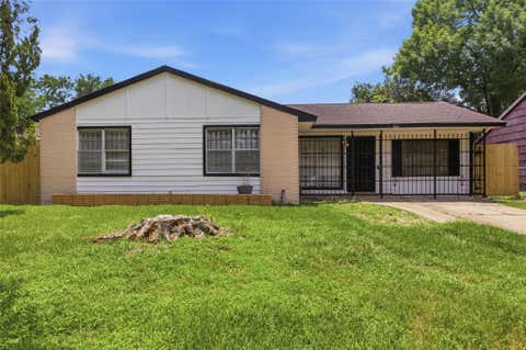 Photo of 5622 Woodgreen Street, Houston, TX 77033 (MLS # 93610805)