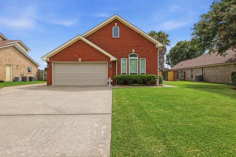 Homes For Sale - 2401 Postoak Lane<br/> Jefferson County, Groves, TX 77619