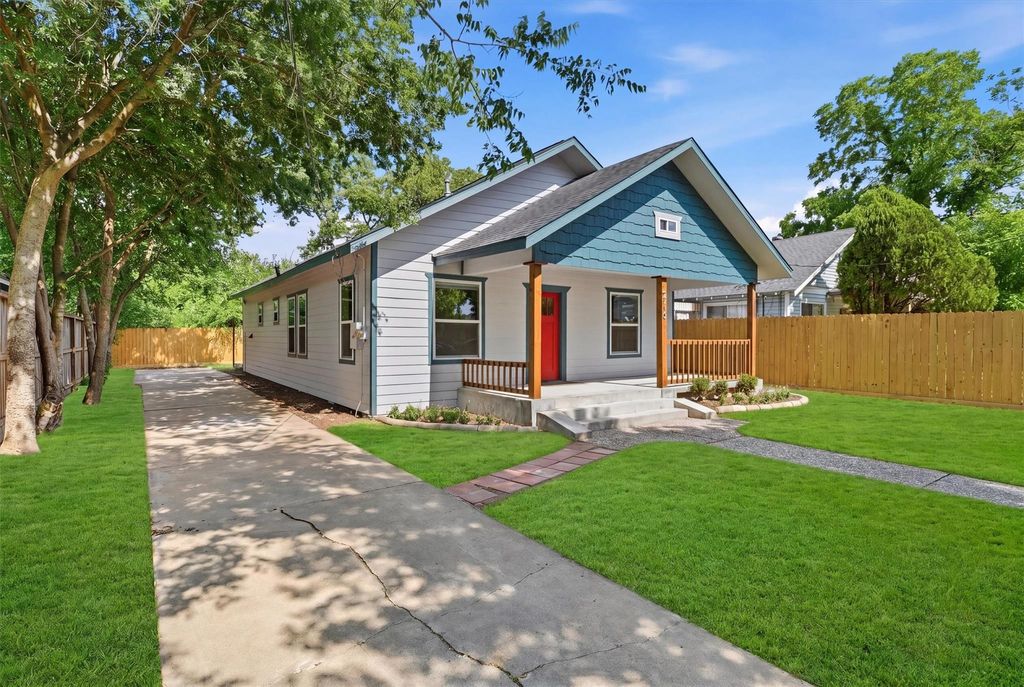Photo of 2710 Gano Street, Houston, TX 77009 (MLS # 76844070)