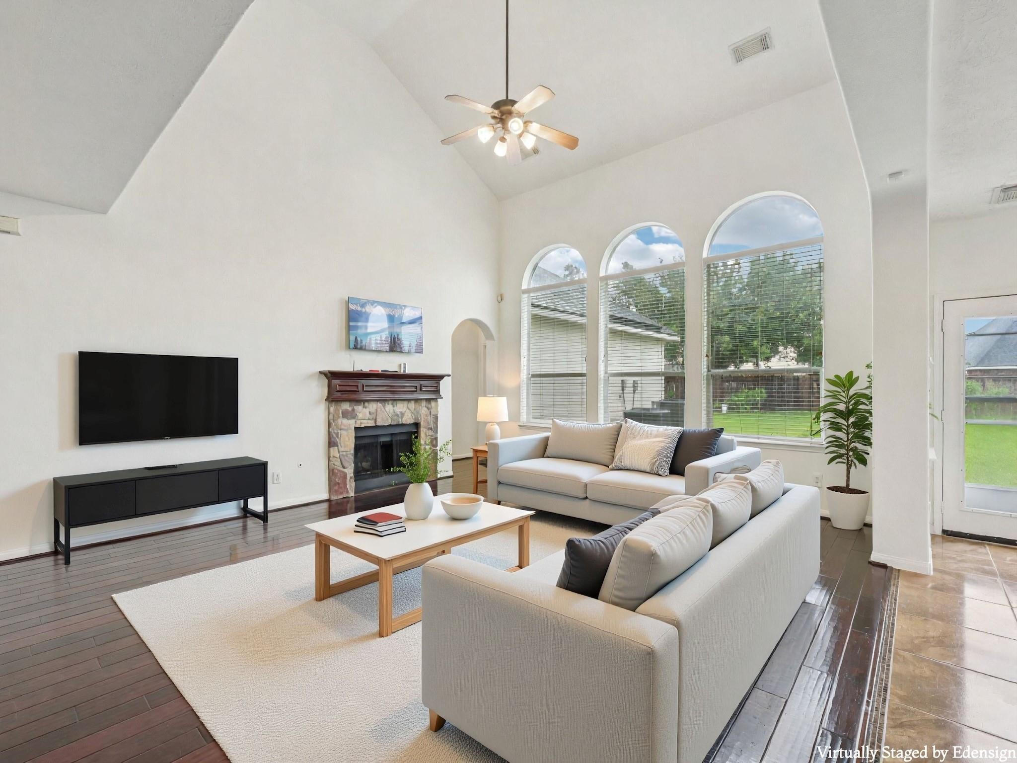 421 White Oak Pointe