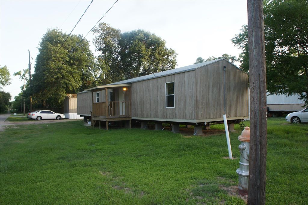 Photo of 601 Clear Lake Road #A, Highlands, TX 77562 (MLS # 47565185)