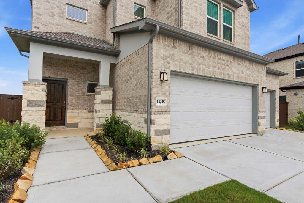 Photo of 13738 Olympic River Lane, Iowa Colony, TX 77583 (MLS # 81360919)
