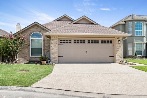 Photo of 1055 Green Meadow ST, Beaumont, TX 77706 (MLS # 95462232)