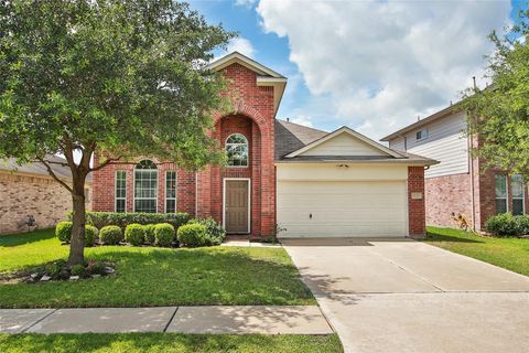 Homes For Sale - 10243 Mills Run Drive<br/> Houston, TX 77070