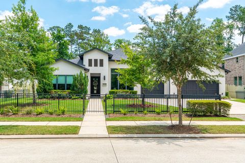 Photo of 10561 Lake Palmetto Drive, Conroe, TX 77385 (MLS # 32585610)