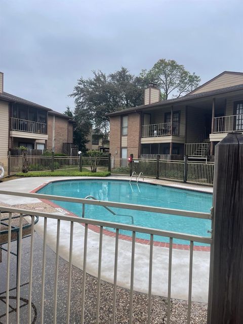 Photo of 9000 Bissonnet Street St #705, Houston, TX 77074 (MLS # 80644381)