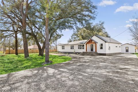 Photo of 925 County Road 737b, Alvin, TX 77511 (MLS # 86297261)