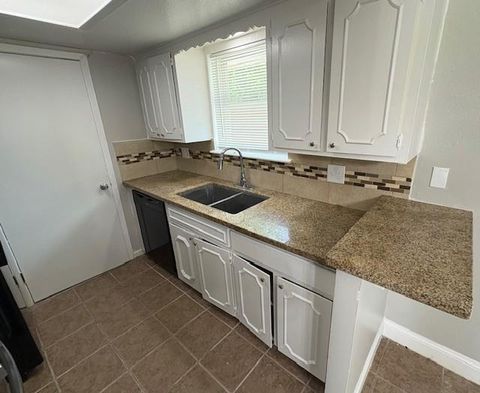 Tiny photo for 12127 Rhinebeck Drive, Houston, TX 77089 (MLS # 97386903)