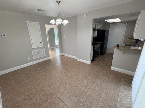 Tiny photo for 12127 Rhinebeck Drive, Houston, TX 77089 (MLS # 97386903)