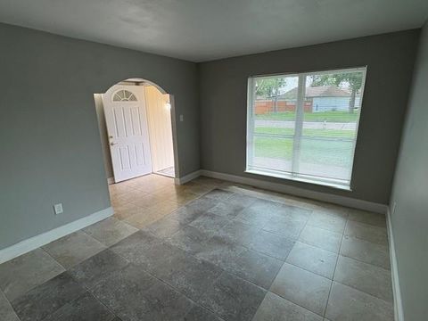 Tiny photo for 12127 Rhinebeck Drive, Houston, TX 77089 (MLS # 97386903)