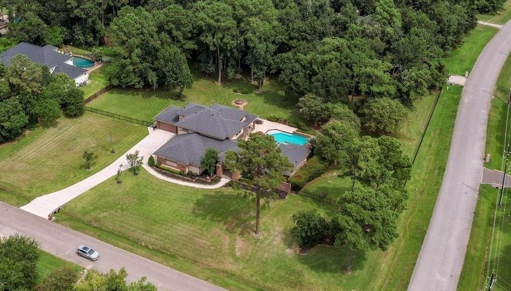 9453 Deer Path Lane