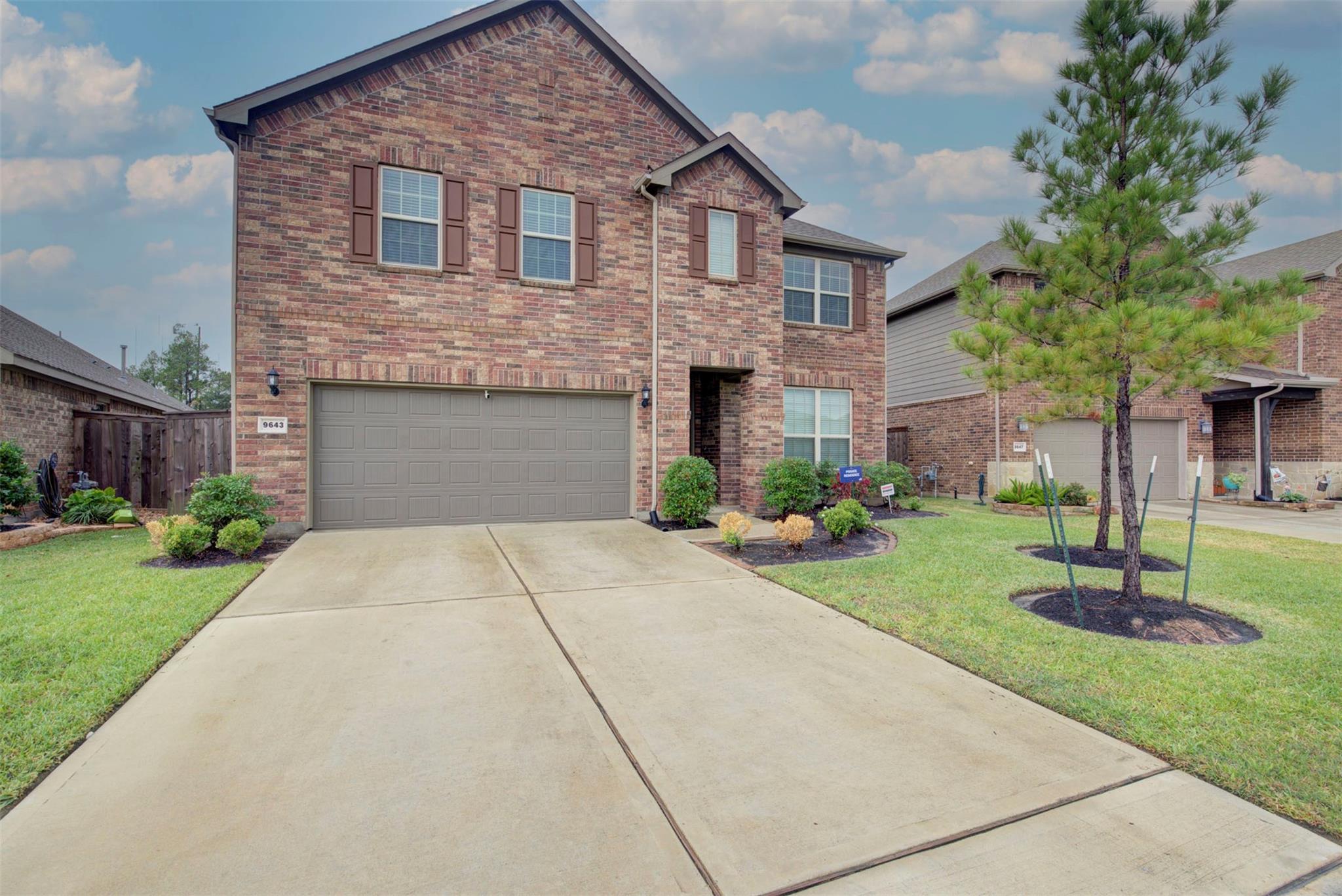 9643 Thimbleweed Drive