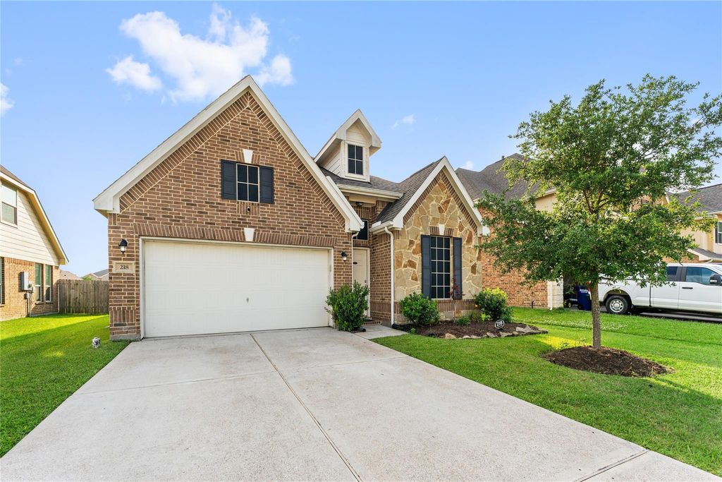 Photo of 218 San Marcos Drive, Baytown, TX 77523 (MLS # 30119057)