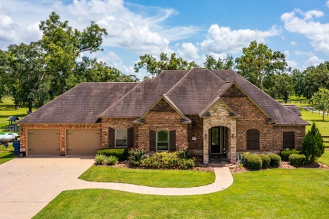 Photo of 5745 Cr 823, West Columbia, TX 77486 (MLS # 8304222)