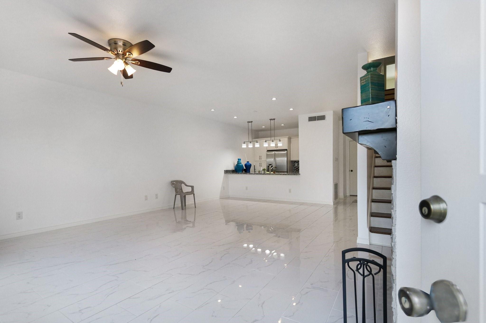 402 Wilcrest Drive 402