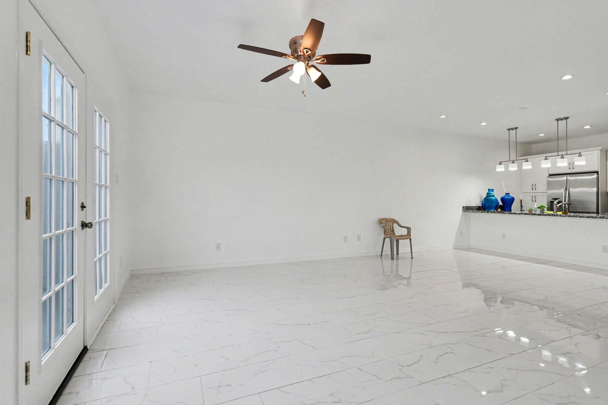 402 Wilcrest Drive 402