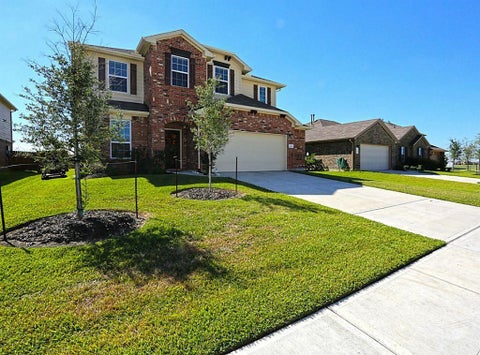 Photo of 2710 Diamond Vista Lane, Rosharon, TX 77583 (MLS # 31433896)