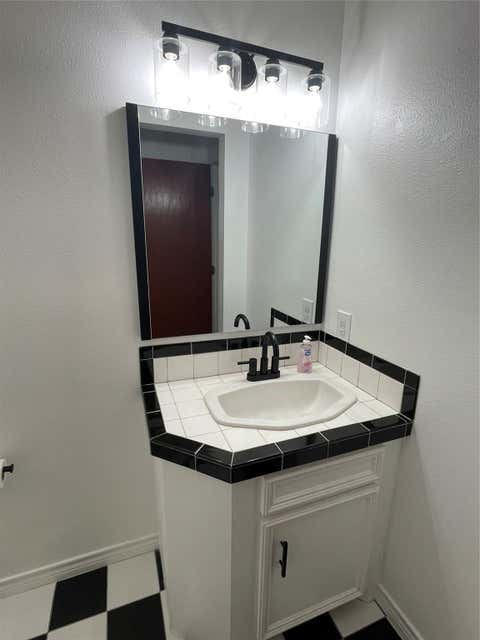 Tiny photo for 257 Barracuda, Bayou Vista, TX 77563 (MLS # 75980599)