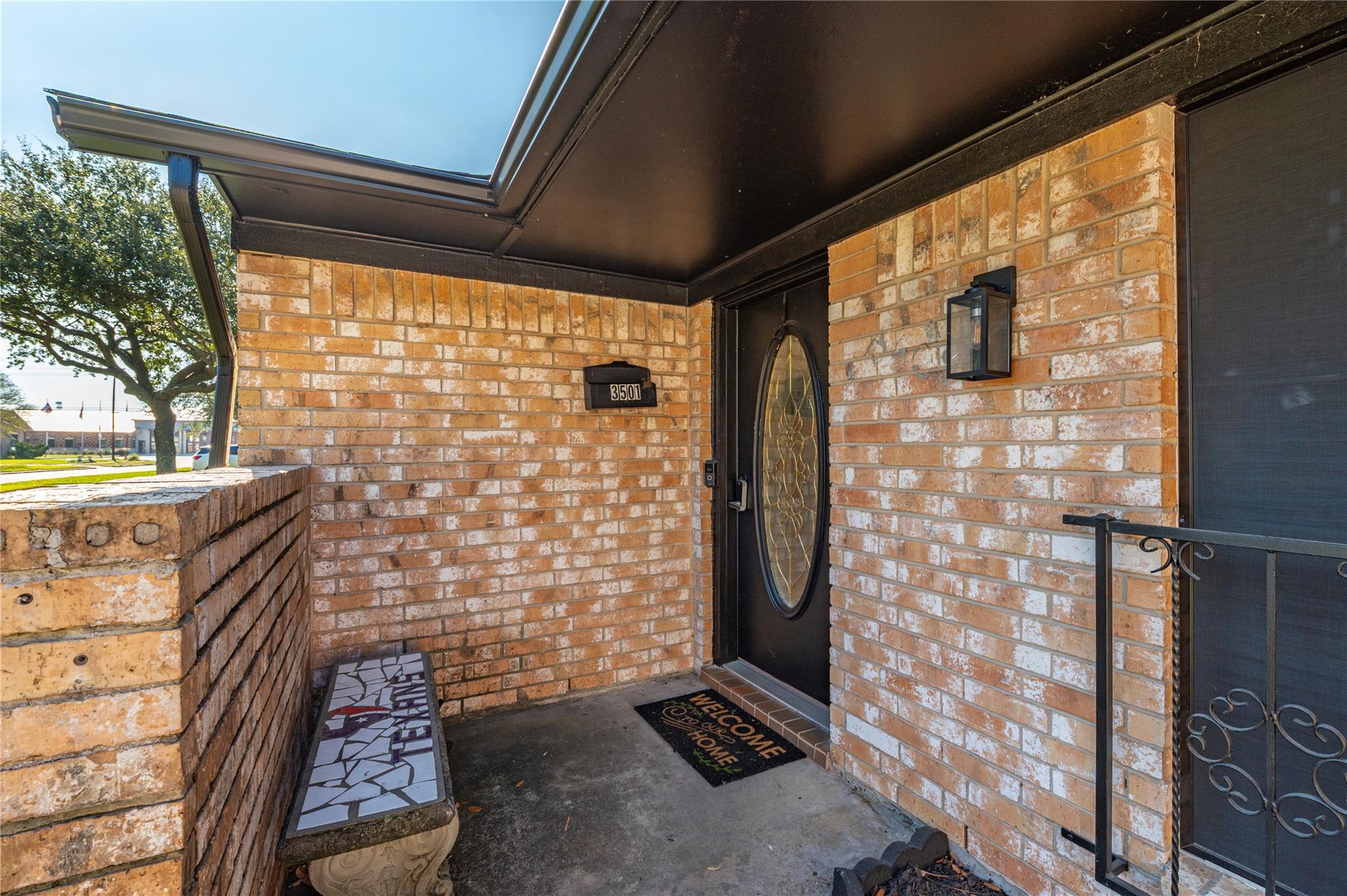 3501 Knob Hill Street