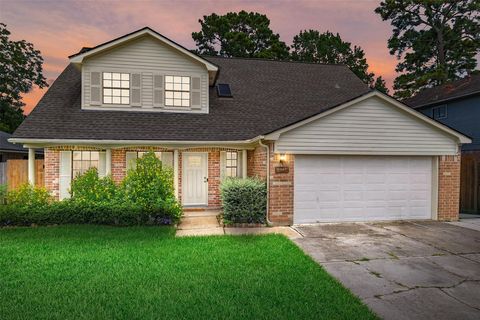 Photo of 19022 Sandia Pines Drive, Humble, TX 77346 (MLS # 10358751) Photo of 19022 Sandia Pines Drive, Humble, TX 77346 (MLS # 10358751)