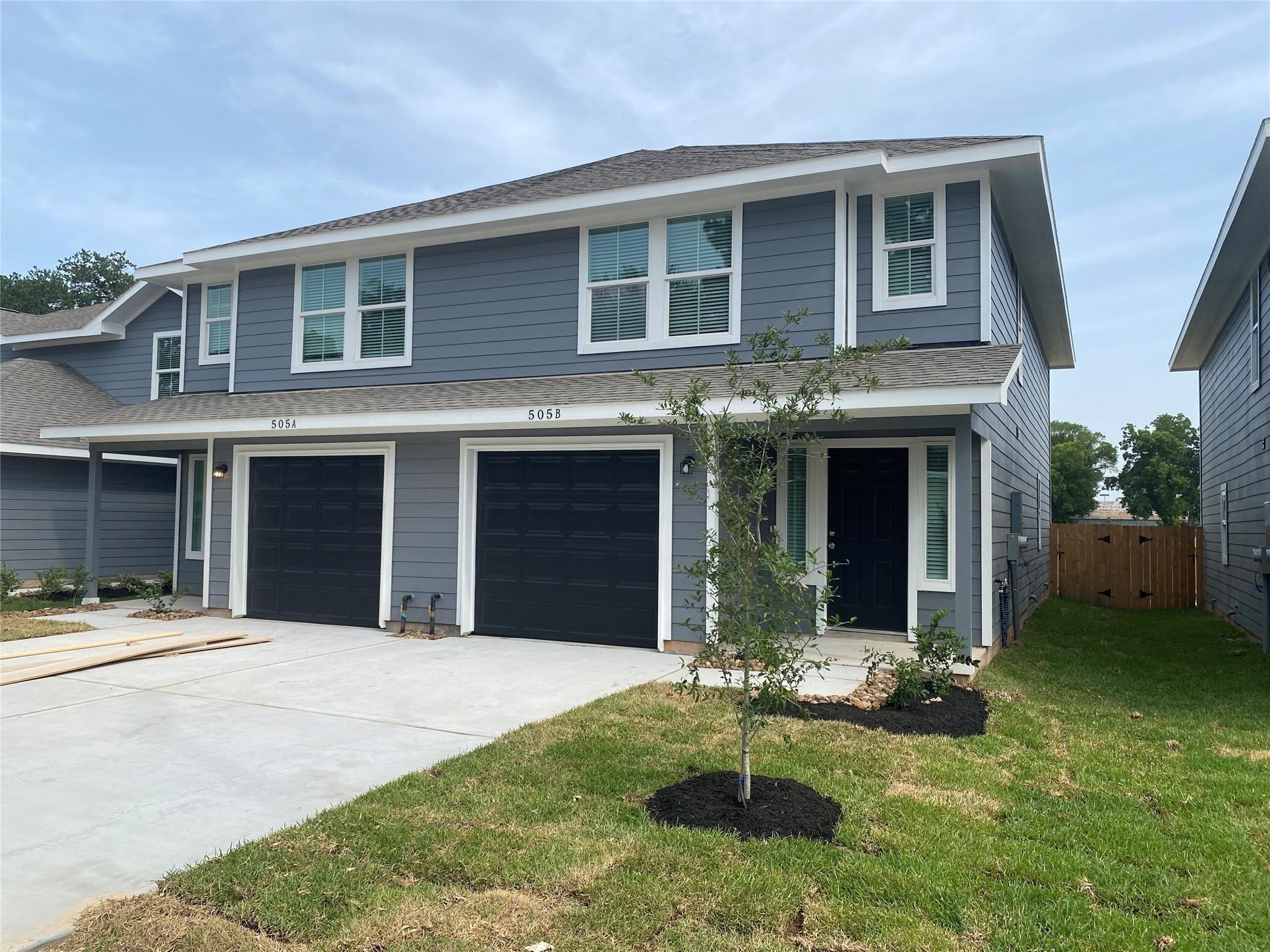 Photo 1 of 23 — 505 Hines Avenue B, Willis, TX 77378