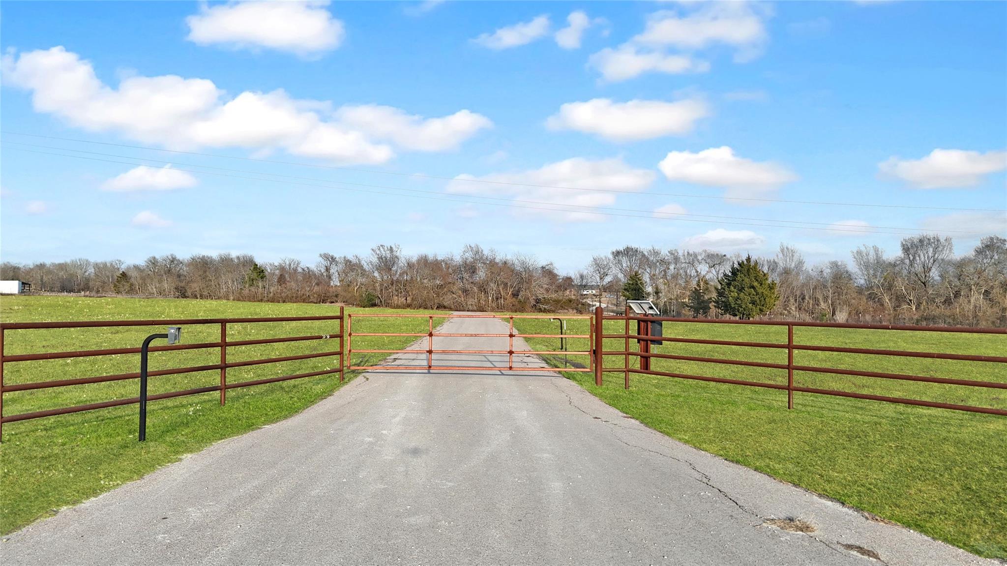 5657 County Road 405