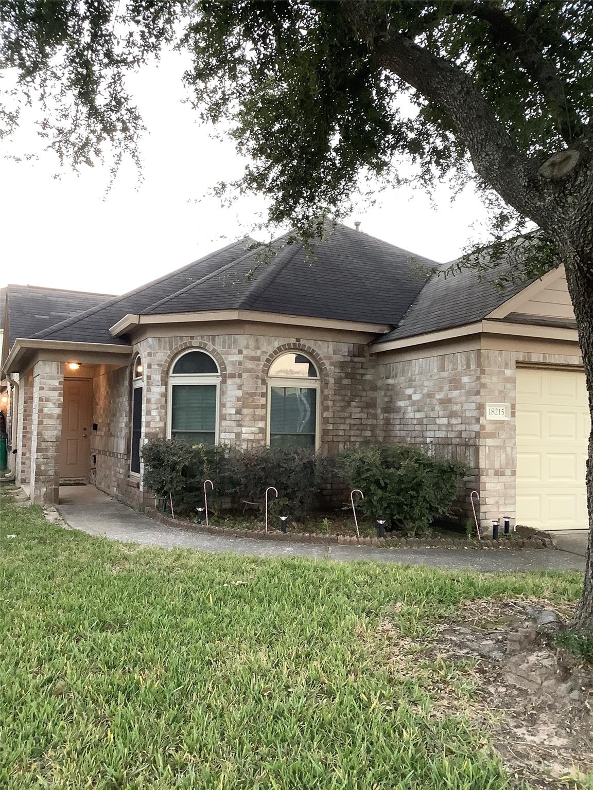 18215 Major Glen Circle