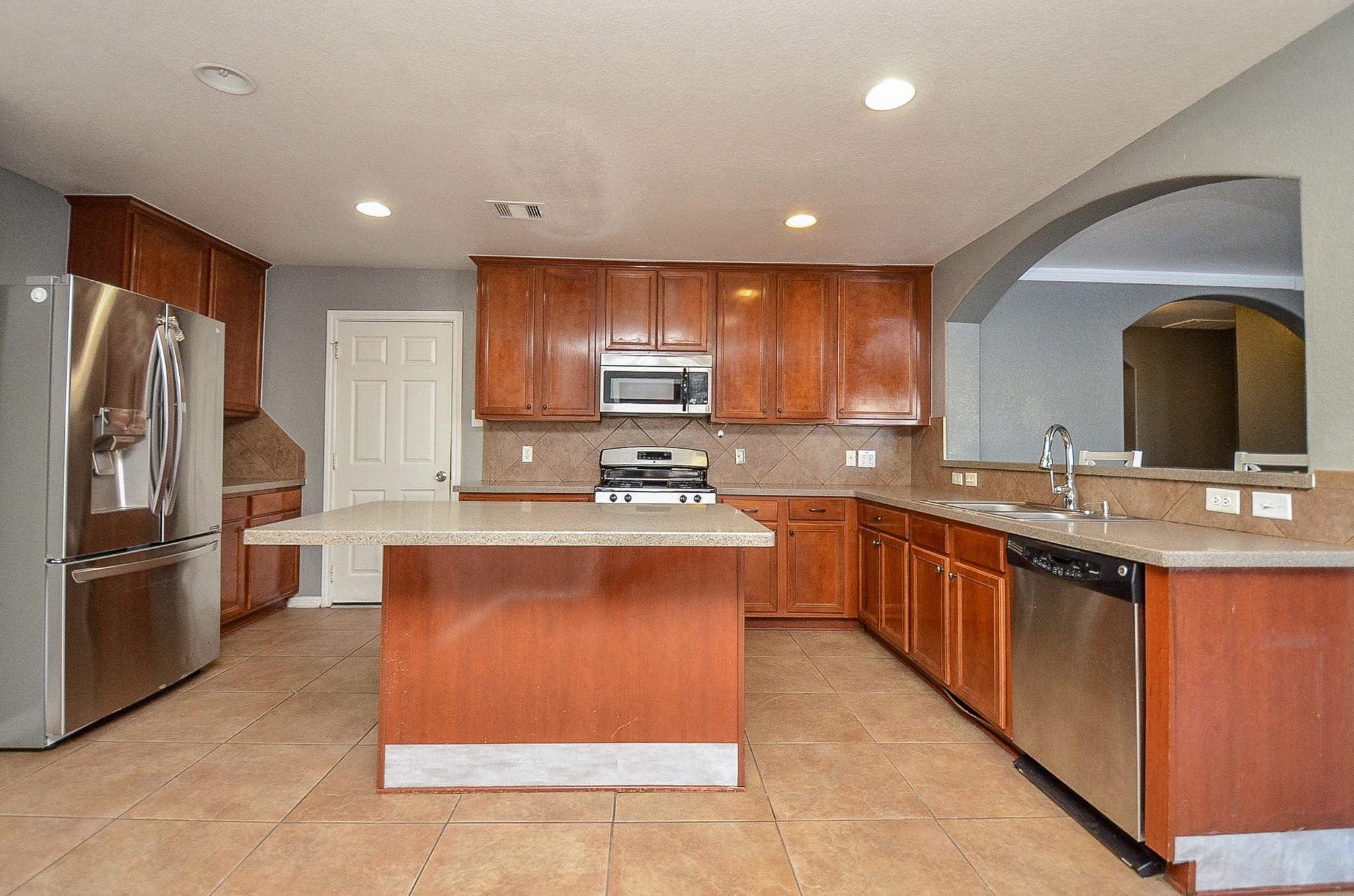 5411 Rio Drive