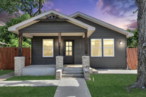 Photo of 7605 Avenue C, Houston, TX 77012 (MLS # 72145617)