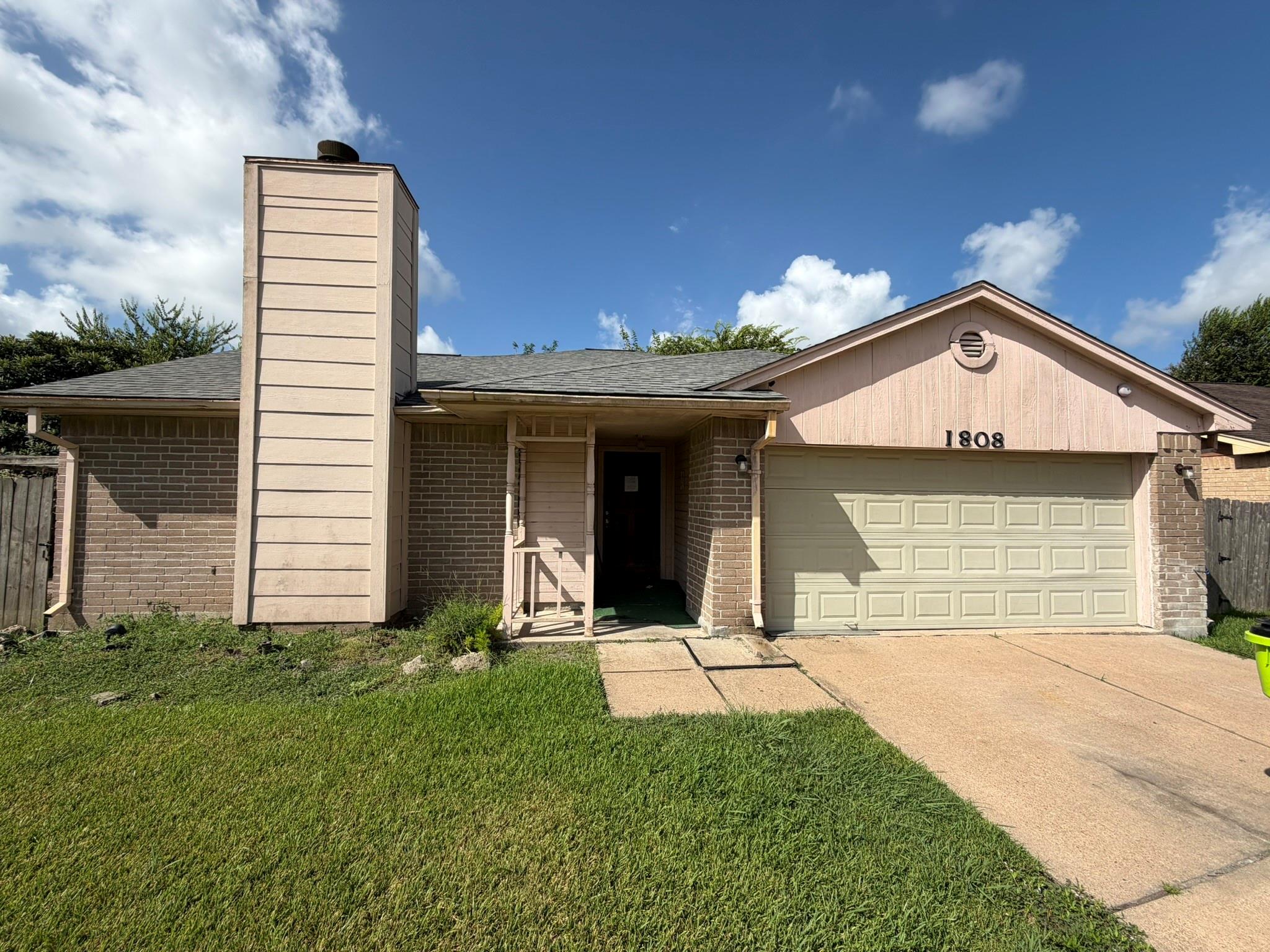 1808 Pinewood Park Drive
