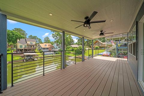 128 Clear Water Street W Montgomery TX 77356