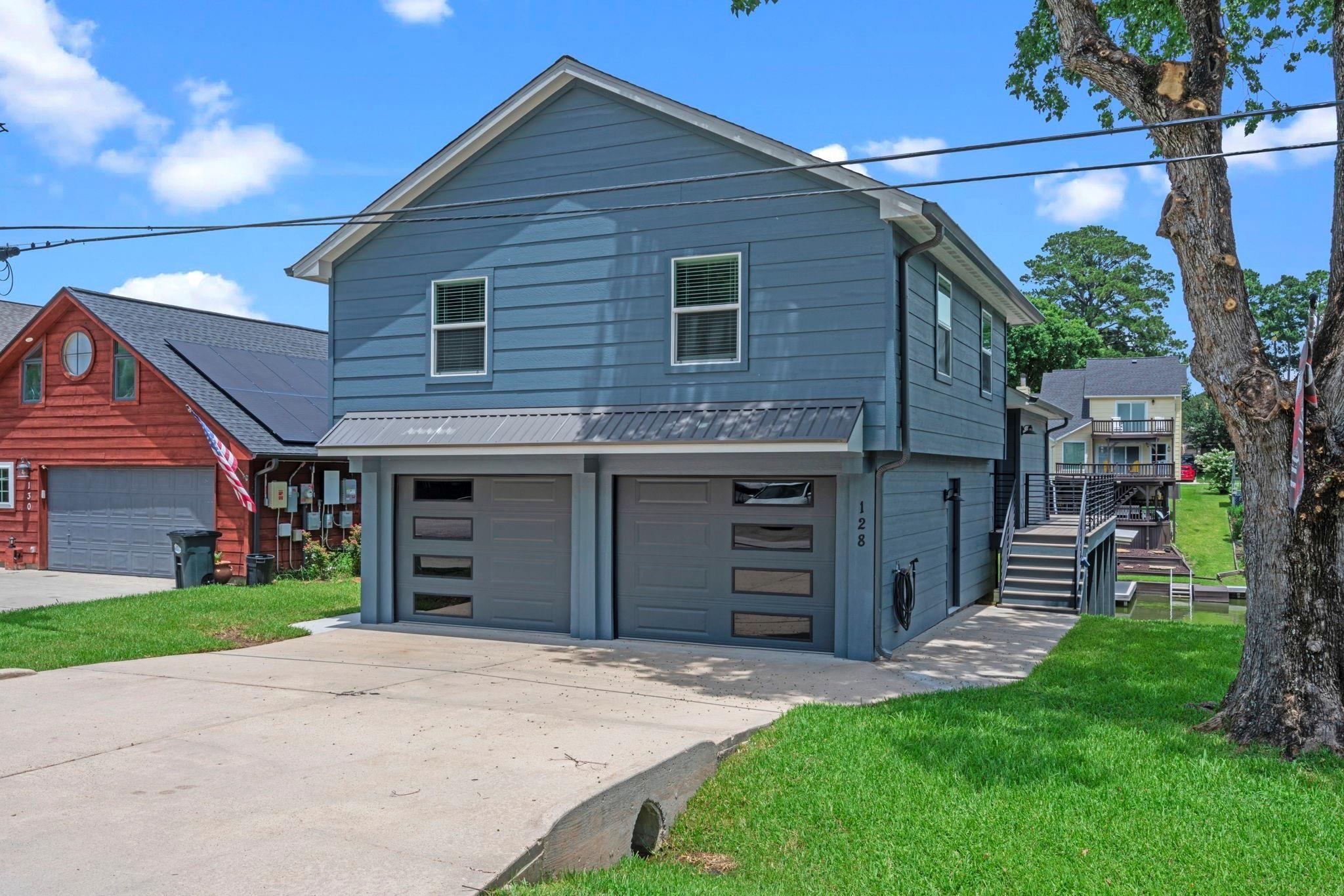 128 Clear Water Street W