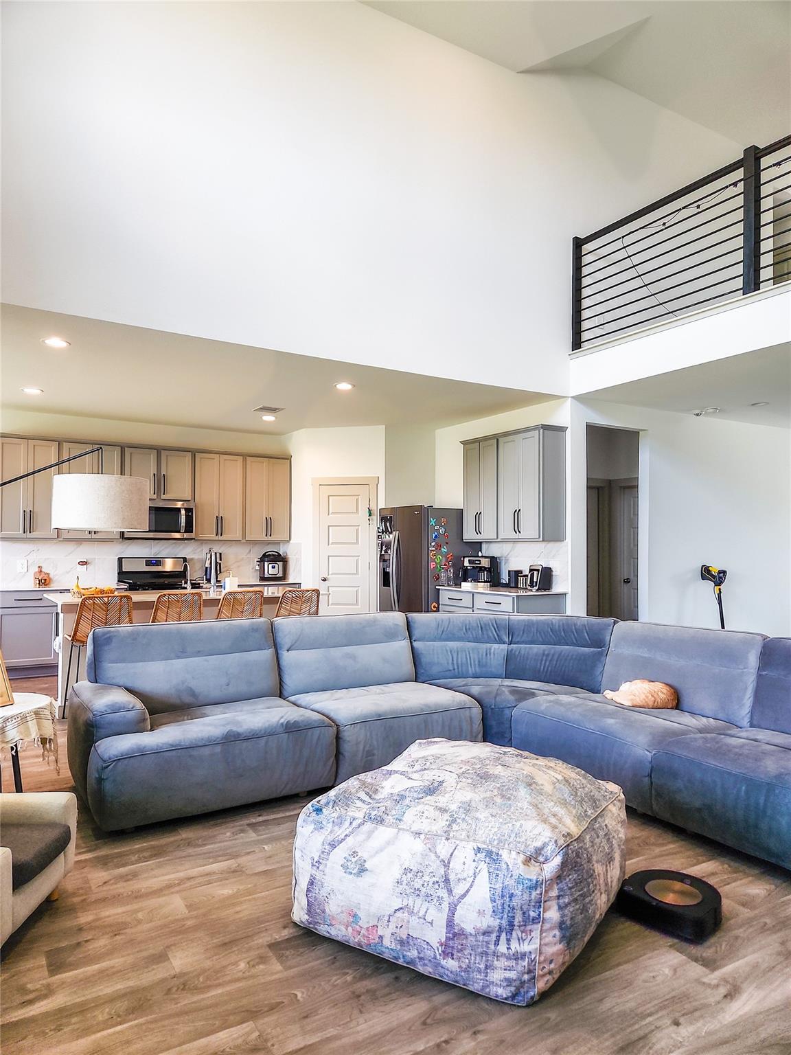 7219 Sunbreeze Lane