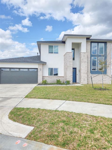 Photo of 7219 Sunbreeze Lane, Rosenberg, TX 77469 (MLS # 35859685)