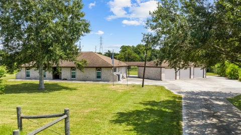 Photo of 2915 Cemetery Road, Santa Fe, TX 77517 (MLS # 55927833)