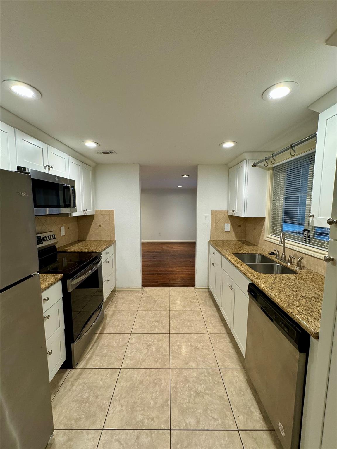 2309 Strand Street 2A