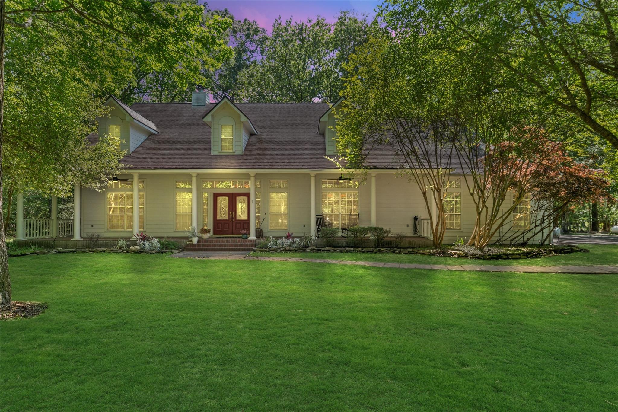 350 Lago Trace Drive