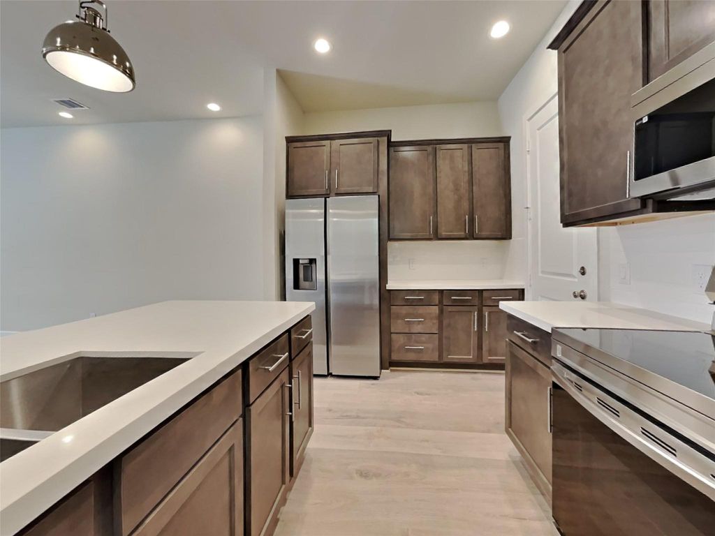 Photo of 5704 Quinn Landing Road, Houston, TX 77091 (MLS # 28870707)