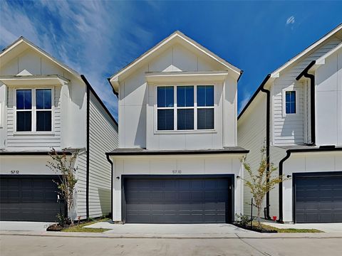 Photo of 5704 Quinn Landing Road, Houston, TX 77091 (MLS # 28870707)