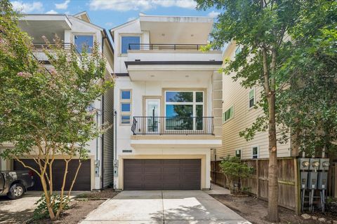 Photo of 5631 Kiam Street #B, Houston, TX 77007 (MLS # 20464307)