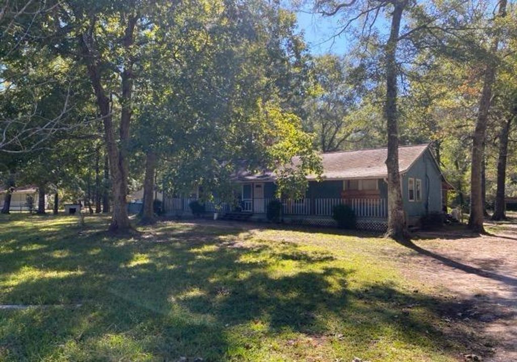 Photo of 990 Road 3802, Cleveland, TX 77328 (MLS # 60069538)
