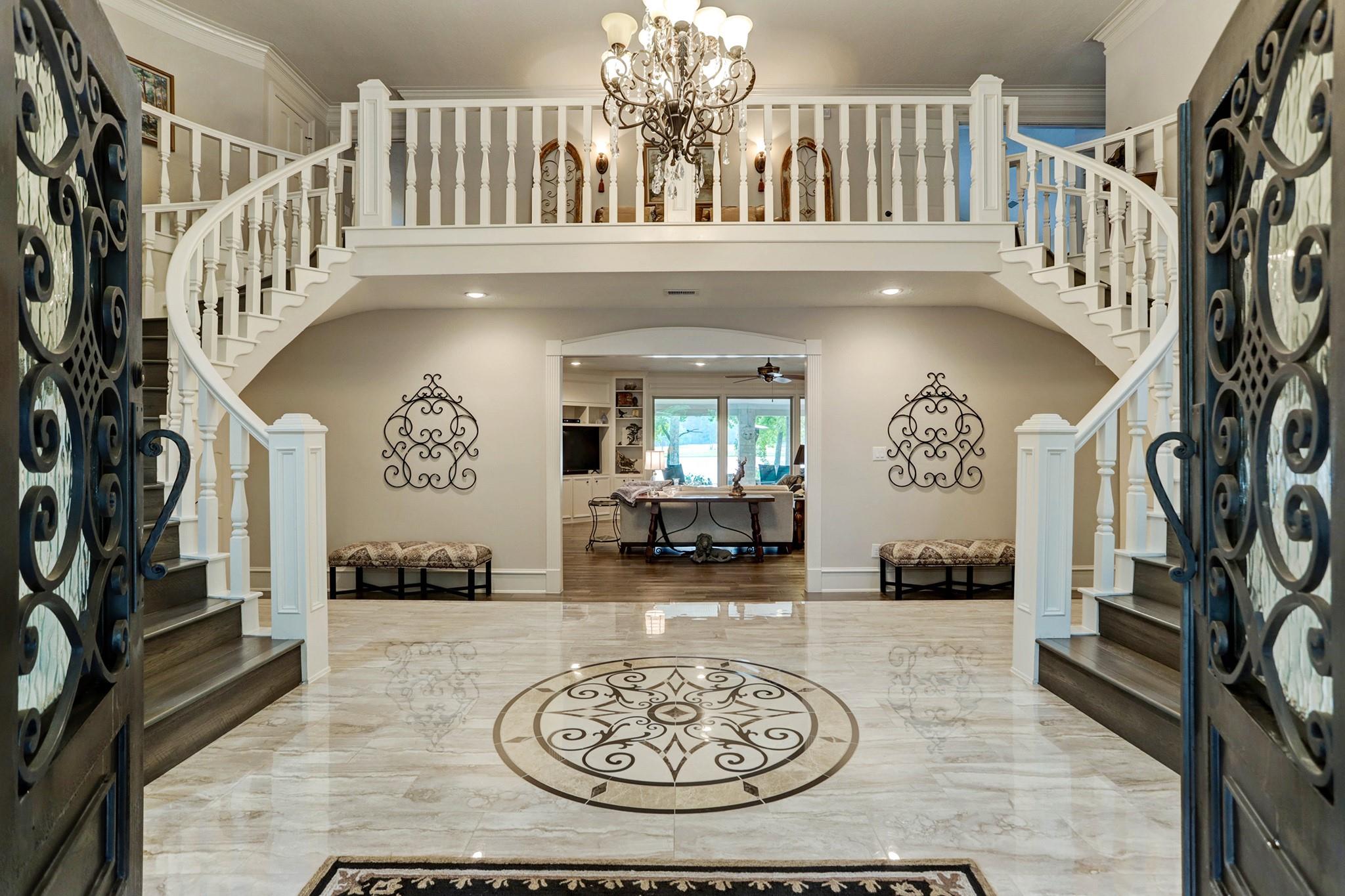 14 Shorelake Drive