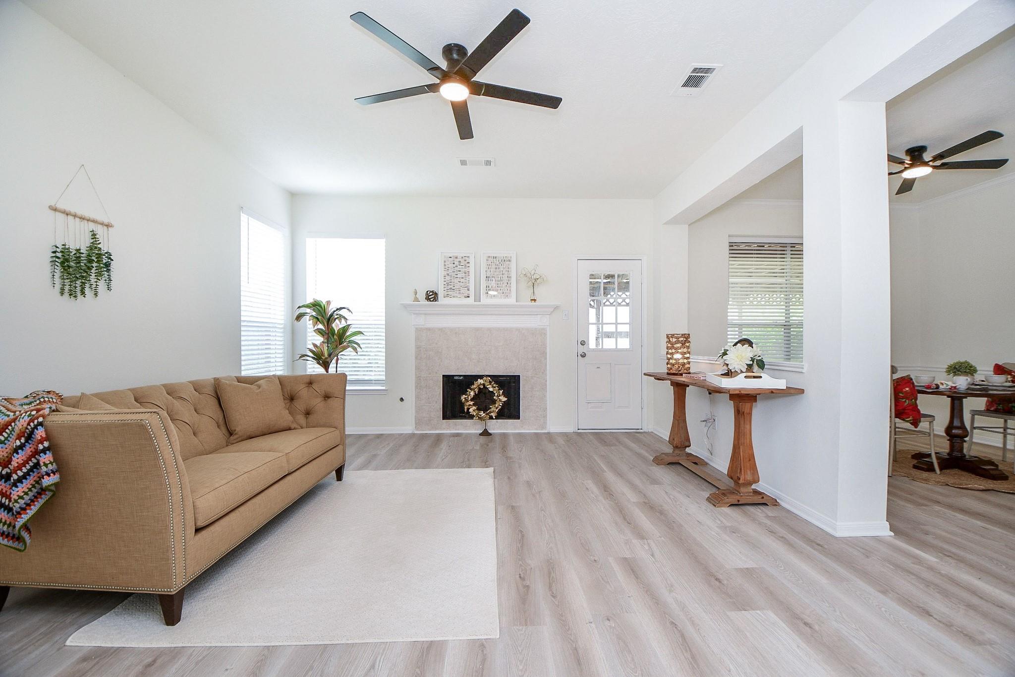 10839 Sycamore Drive N