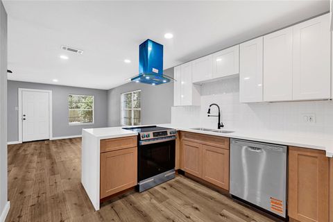 7671 Bubbling Spring Lane Houston TX 77086