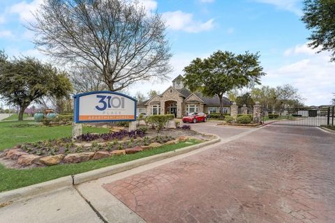 Apartment For Rent - 3101 Vista Drive #A2<br/> Rosenberg, TX 77471