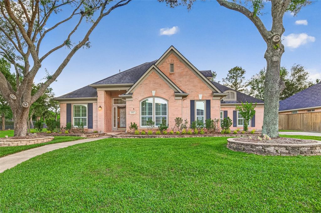 Photo of 12111 Mill Stream Way, Houston, TX 77041 (MLS # 34510151)