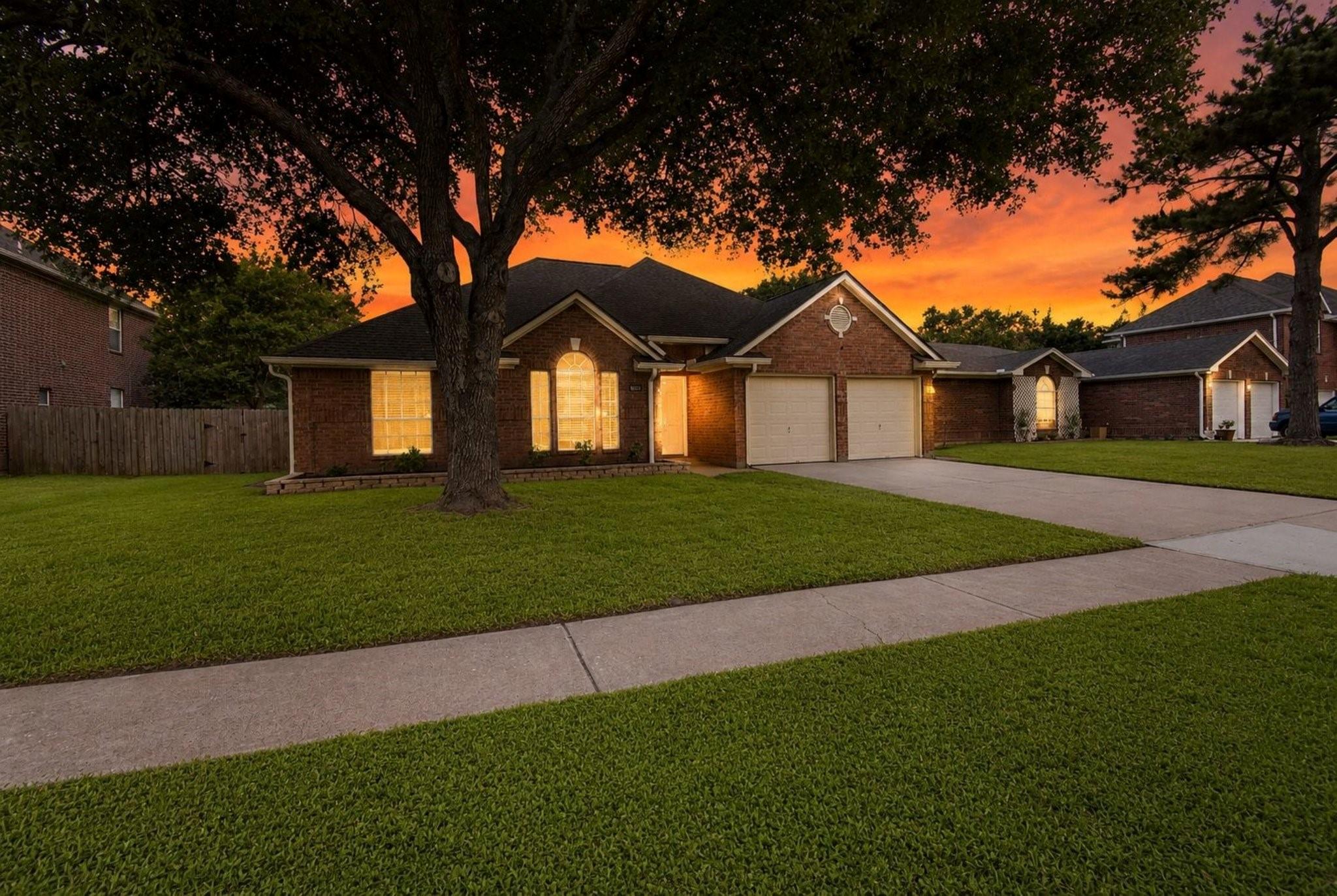5215 Aspen Point Drive
