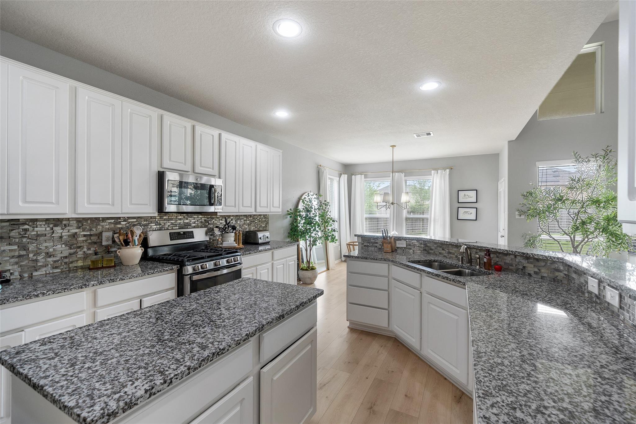 4142 Soaring Elm Street