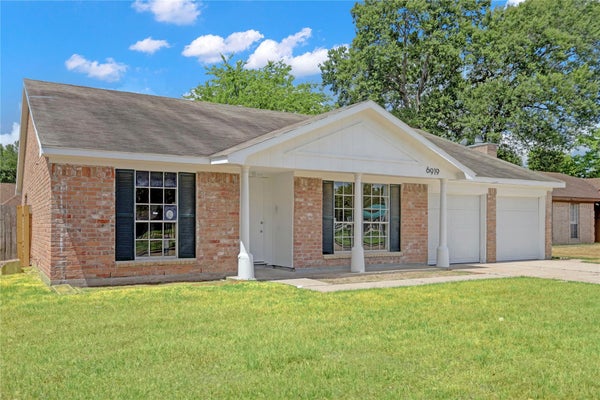 6919 SILVER STAR DR, HOUSTON, TX 77086 - Image df4d78e6c3ee641db60076cb7e30287e/2477957178